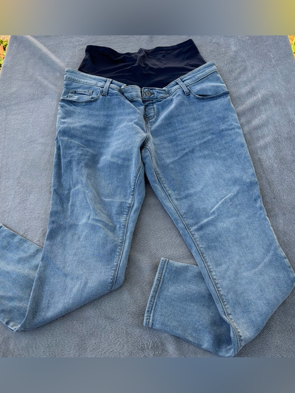 Old Navy Maternity Light Wash Rockstar Super Skinny Jeans Full Panel 16